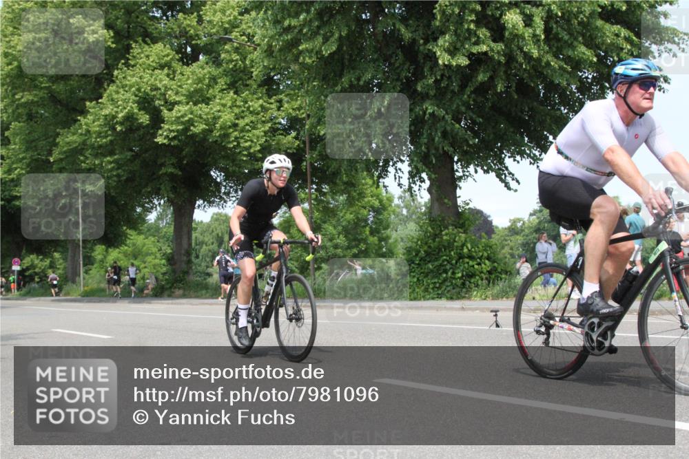 15.06.2025 - 7 Türme Triathlon Yannick Fuchs http://msf.ph/oto/7981096 15.06.2025 13:27:45 Radfahren  meine-sportfotos.de