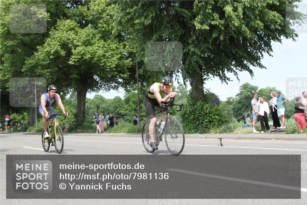 15.06.2025 - 7 Türme Triathlon Yannick Fuchs http://msf.ph/oto/7981136 15.06.2025 13:28:01 Radfahren  meine-sportfotos.de