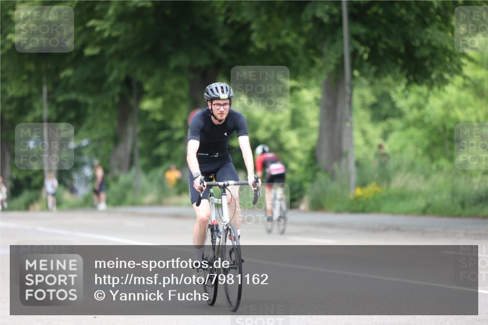 15.06.2025 - 7 Türme Triathlon Yannick Fuchs http://msf.ph/oto/7981162 15.06.2025 11:24:32 Radfahren 258 meine-sportfotos.de