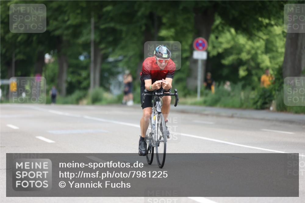 15.06.2025 - 7 Türme Triathlon Yannick Fuchs http://msf.ph/oto/7981225 15.06.2025 11:24:49 Radfahren  meine-sportfotos.de