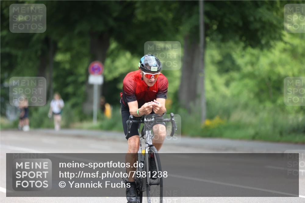 15.06.2025 - 7 Türme Triathlon Yannick Fuchs http://msf.ph/oto/7981238 15.06.2025 11:24:50 Radfahren  meine-sportfotos.de