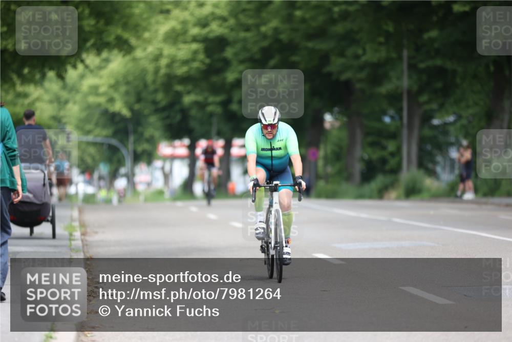 15.06.2025 - 7 Türme Triathlon Yannick Fuchs http://msf.ph/oto/7981264 15.06.2025 11:25:00 Radfahren  meine-sportfotos.de