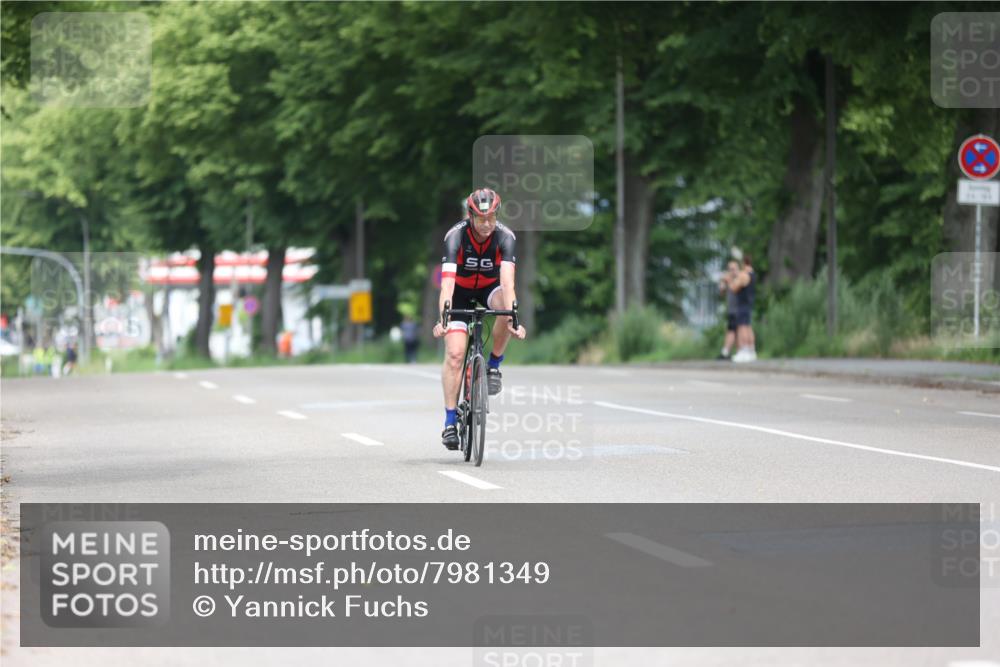 15.06.2025 - 7 Türme Triathlon Yannick Fuchs http://msf.ph/oto/7981349 15.06.2025 11:25:04 Radfahren  meine-sportfotos.de