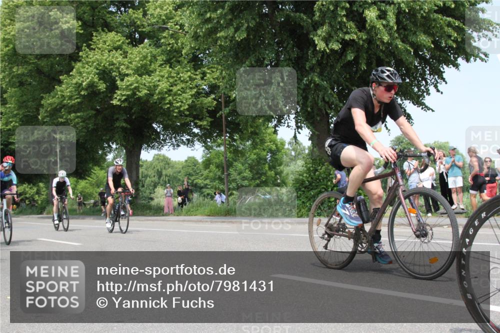 15.06.2025 - 7 Türme Triathlon Yannick Fuchs http://msf.ph/oto/7981431 15.06.2025 13:29:10 Radfahren  meine-sportfotos.de