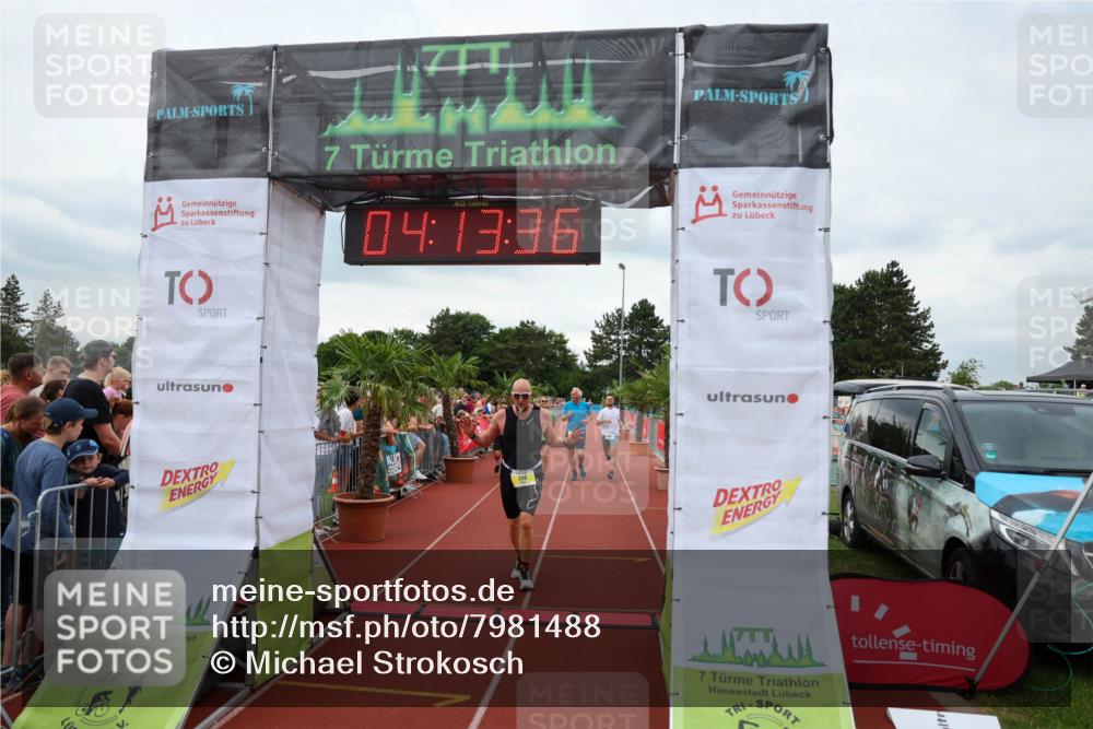 15.06.2025 - 7 Türme Triathlon Michael Strokosch http://msf.ph/oto/7981488 15.06.2025 14:13:36 Ziel 422, 591, 638, 798, 948 meine-sportfotos.de