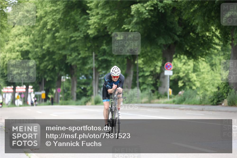15.06.2025 - 7 Türme Triathlon Yannick Fuchs http://msf.ph/oto/7981523 15.06.2025 11:25:39 Radfahren 218 meine-sportfotos.de