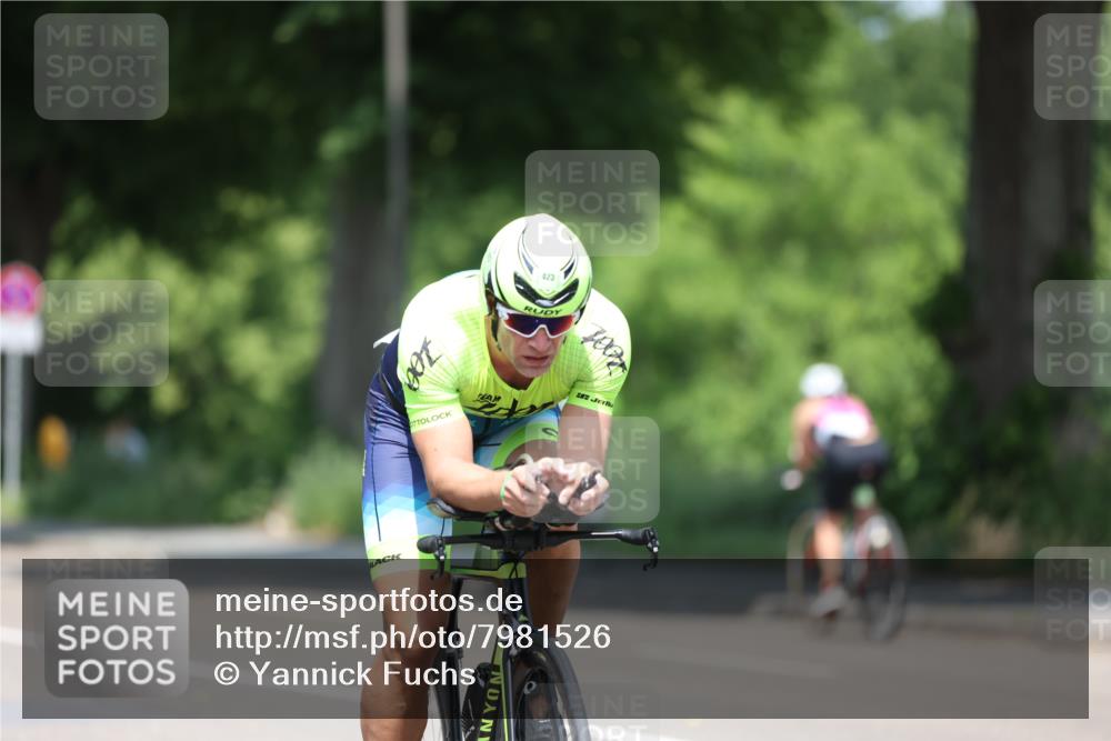 15.06.2025 - 7 Türme Triathlon Yannick Fuchs http://msf.ph/oto/7981526 15.06.2025 12:49:49 Radfahren 260, 466, 498, 677 meine-sportfotos.de