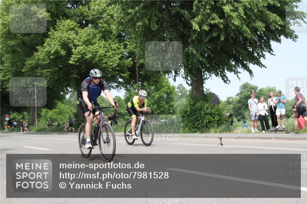 15.06.2025 - 7 Türme Triathlon Yannick Fuchs http://msf.ph/oto/7981528 15.06.2025 13:29:16 Radfahren  meine-sportfotos.de