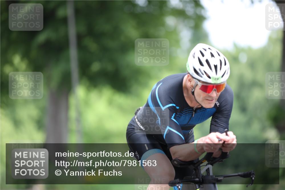15.06.2025 - 7 Türme Triathlon Yannick Fuchs http://msf.ph/oto/7981563 15.06.2025 11:25:40 Radfahren 218 meine-sportfotos.de