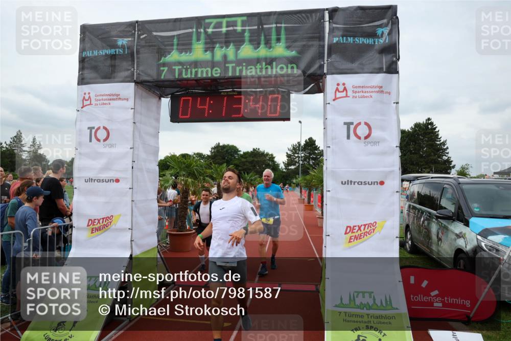 15.06.2025 - 7 Türme Triathlon Michael Strokosch http://msf.ph/oto/7981587 15.06.2025 14:13:39 Ziel 422, 591, 638, 798, 948 meine-sportfotos.de