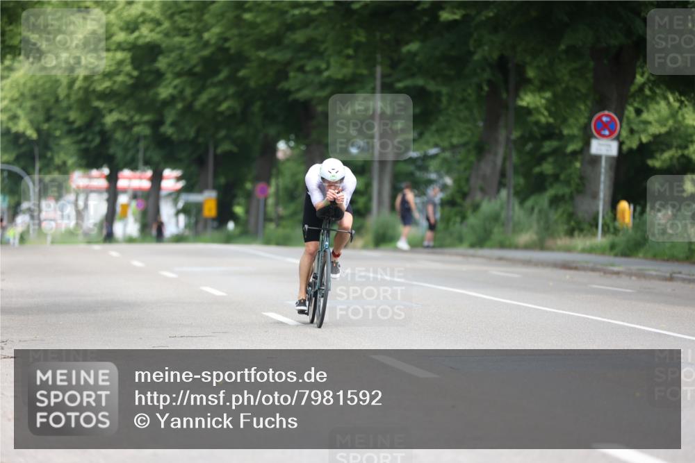 15.06.2025 - 7 Türme Triathlon Yannick Fuchs http://msf.ph/oto/7981592 15.06.2025 11:26:01 Radfahren  meine-sportfotos.de