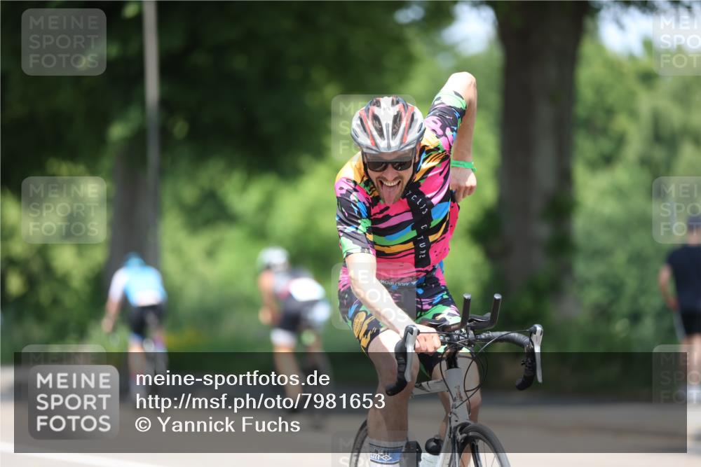 15.06.2025 - 7 Türme Triathlon Yannick Fuchs http://msf.ph/oto/7981653 15.06.2025 12:49:56 Radfahren 466, 498 meine-sportfotos.de
