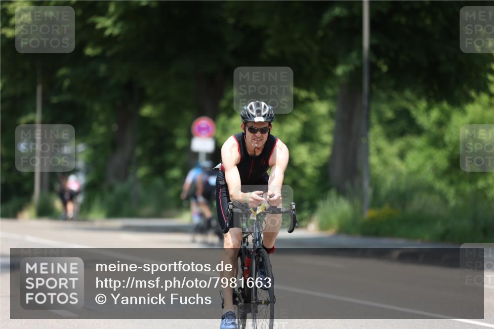 15.06.2025 - 7 Türme Triathlon Yannick Fuchs http://msf.ph/oto/7981663 15.06.2025 12:49:57 Radfahren 498 meine-sportfotos.de