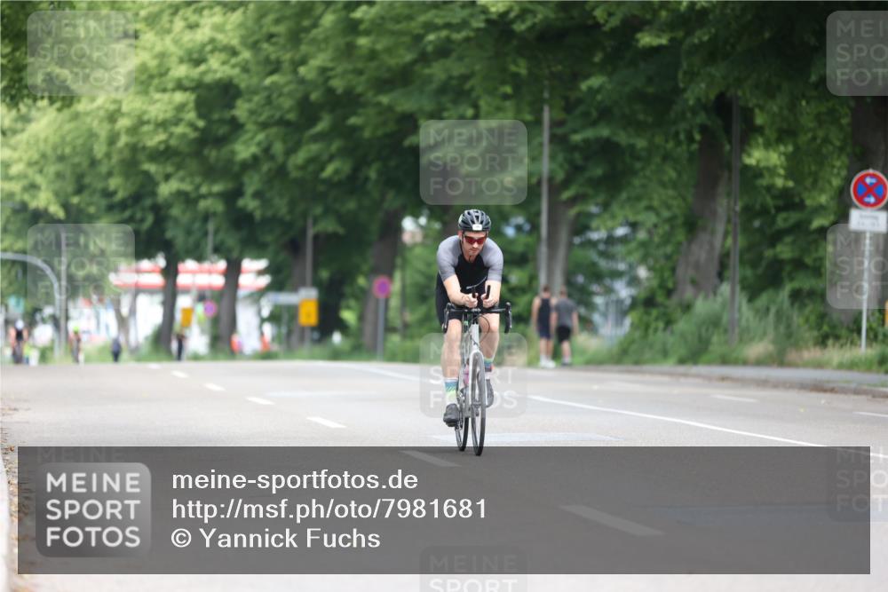 15.06.2025 - 7 Türme Triathlon Yannick Fuchs http://msf.ph/oto/7981681 15.06.2025 11:26:15 Radfahren 228, 258, 336 meine-sportfotos.de
