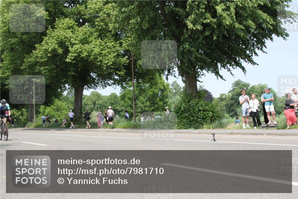 15.06.2025 - 7 Türme Triathlon Yannick Fuchs http://msf.ph/oto/7981710 15.06.2025 13:29:56 Radfahren  meine-sportfotos.de