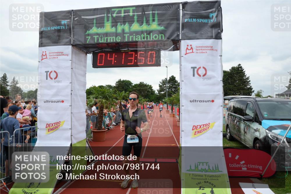 15.06.2025 - 7 Türme Triathlon Michael Strokosch http://msf.ph/oto/7981744 15.06.2025 14:13:49 Ziel 674, 749 meine-sportfotos.de