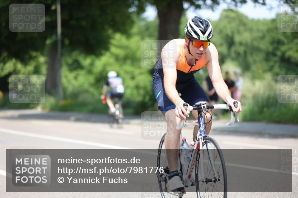 15.06.2025 - 7 Türme Triathlon Yannick Fuchs http://msf.ph/oto/7981776 15.06.2025 12:50:01 Radfahren  meine-sportfotos.de