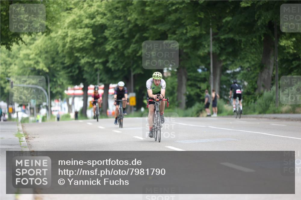 15.06.2025 - 7 Türme Triathlon Yannick Fuchs http://msf.ph/oto/7981790 15.06.2025 11:26:26 Radfahren 223, 281 meine-sportfotos.de