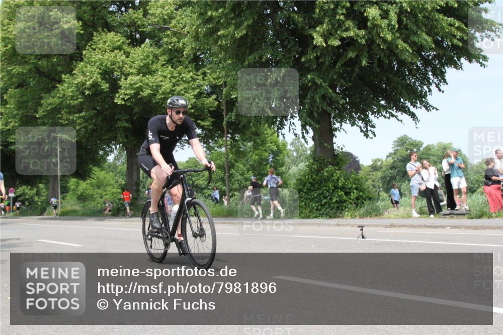 15.06.2025 - 7 Türme Triathlon Yannick Fuchs http://msf.ph/oto/7981896 15.06.2025 13:30:36 Radfahren  meine-sportfotos.de