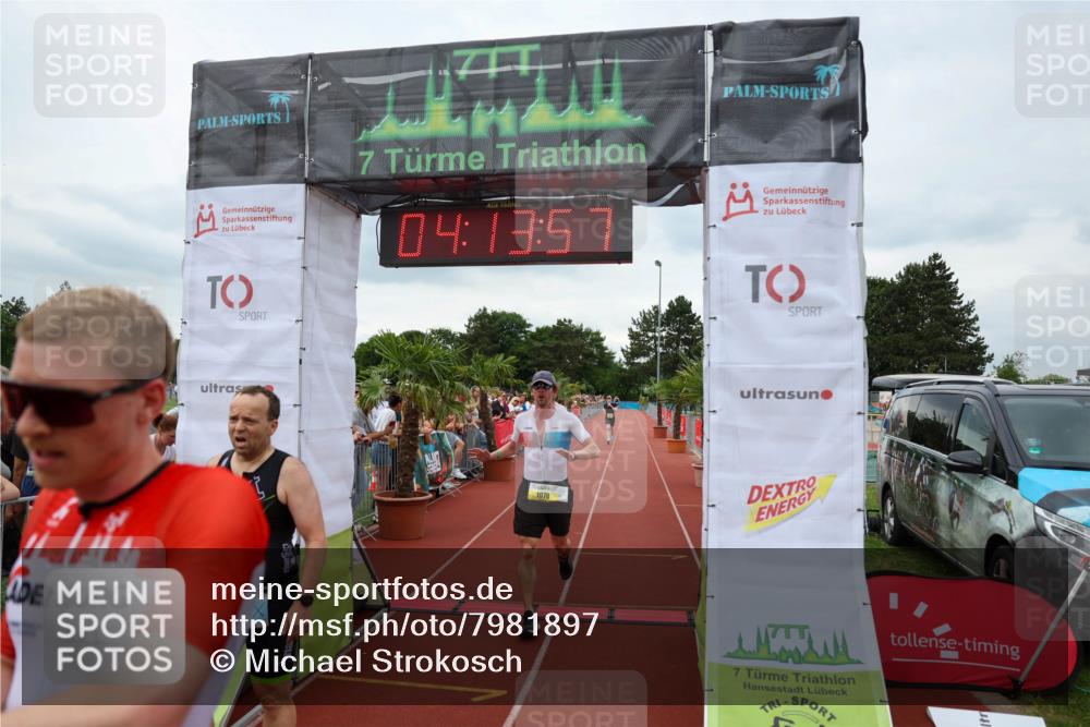 15.06.2025 - 7 Türme Triathlon Michael Strokosch http://msf.ph/oto/7981897 15.06.2025 14:13:57 Ziel 397, 445, 446, 749, 1078 meine-sportfotos.de