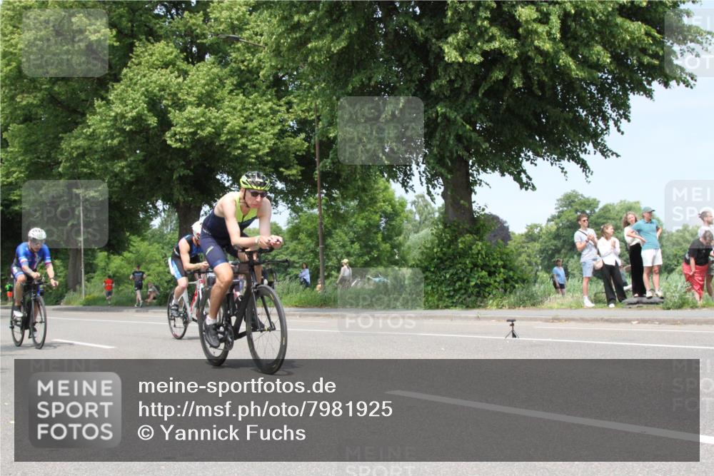 15.06.2025 - 7 Türme Triathlon Yannick Fuchs http://msf.ph/oto/7981925 15.06.2025 13:30:39 Radfahren  meine-sportfotos.de