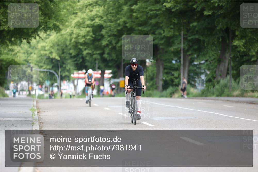 15.06.2025 - 7 Türme Triathlon Yannick Fuchs http://msf.ph/oto/7981941 15.06.2025 11:26:45 Radfahren 212, 326 meine-sportfotos.de
