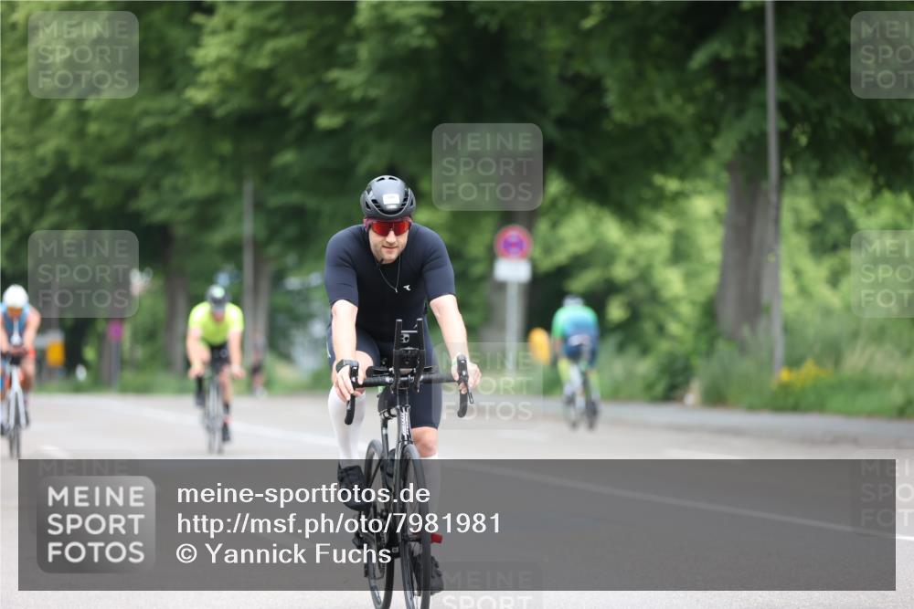 15.06.2025 - 7 Türme Triathlon Yannick Fuchs http://msf.ph/oto/7981981 15.06.2025 11:26:47 Radfahren 212, 326 meine-sportfotos.de