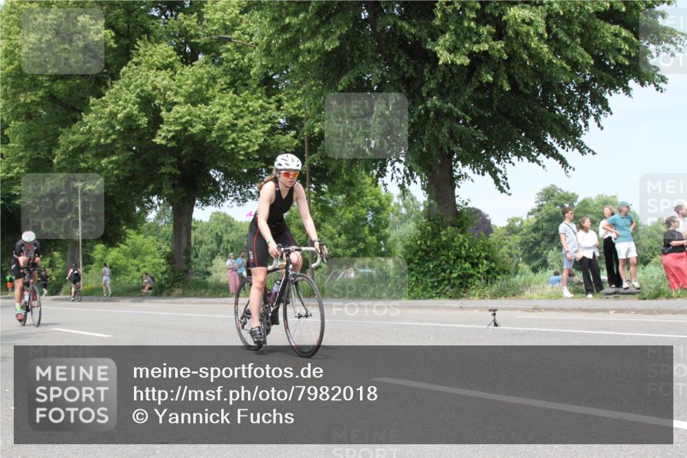 15.06.2025 - 7 Türme Triathlon Yannick Fuchs http://msf.ph/oto/7982018 15.06.2025 13:30:49 Radfahren  meine-sportfotos.de