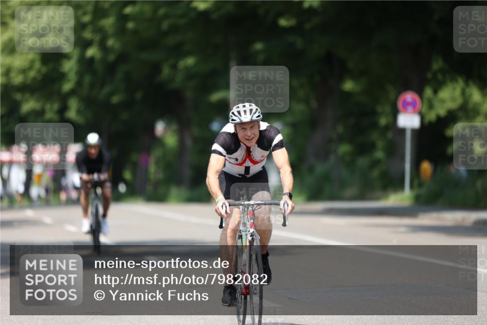 15.06.2025 - 7 Türme Triathlon Yannick Fuchs http://msf.ph/oto/7982082 15.06.2025 12:50:43 Radfahren 293, 396, 451, 678 meine-sportfotos.de