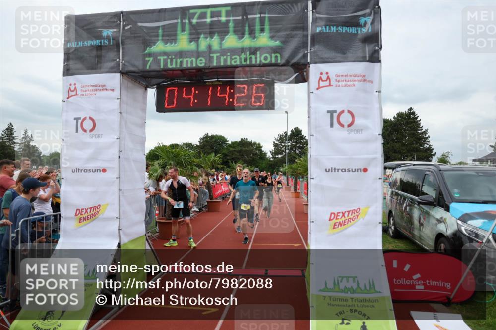 15.06.2025 - 7 Türme Triathlon Michael Strokosch http://msf.ph/oto/7982088 15.06.2025 14:14:25 Ziel 560, 656, 671, 758, 771, 813, 957 meine-sportfotos.de