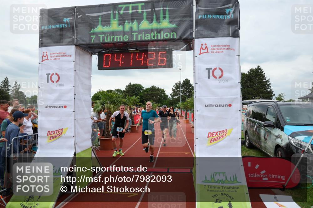 15.06.2025 - 7 Türme Triathlon Michael Strokosch http://msf.ph/oto/7982093 15.06.2025 14:14:26 Ziel 560, 656, 671, 758, 771, 813, 957 meine-sportfotos.de