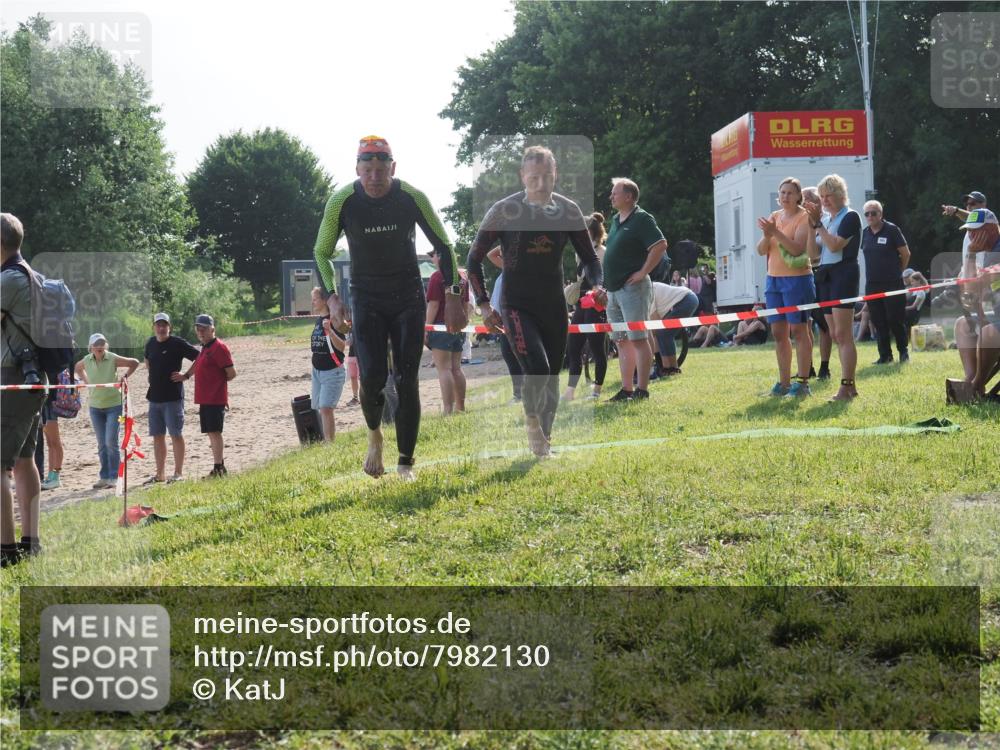 15.06.2025 - 27. Vierlanden-Triathlon KatJ http://msf.ph/oto/7982130 15.06.2025 08:48:08 Schwimmen 16, 34, 167, 193 meine-sportfotos.de