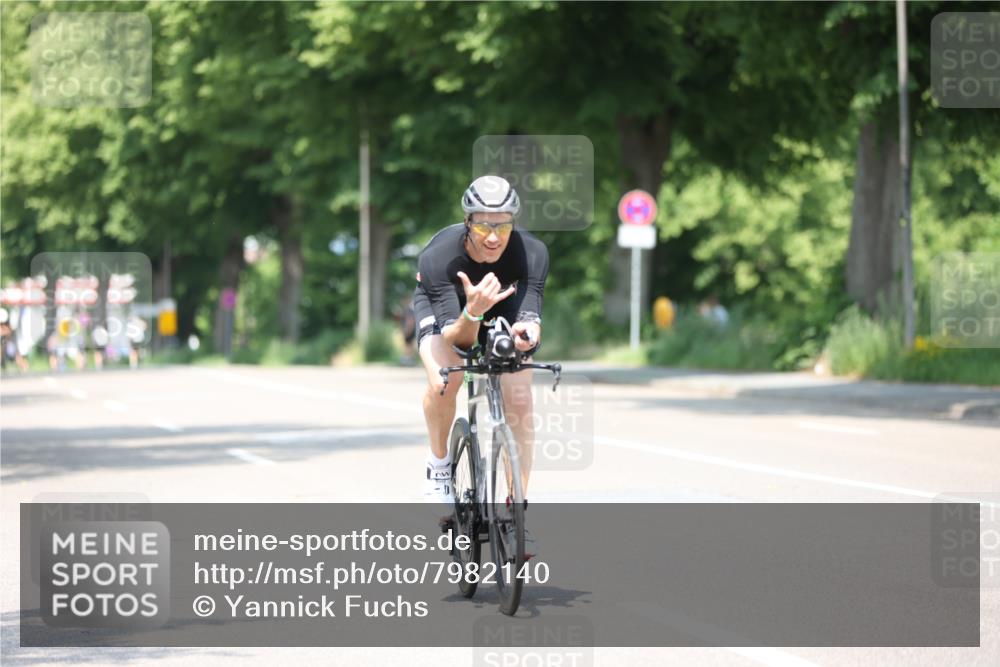 15.06.2025 - 7 Türme Triathlon Yannick Fuchs http://msf.ph/oto/7982140 15.06.2025 12:50:45 Radfahren 293, 396, 451, 678 meine-sportfotos.de