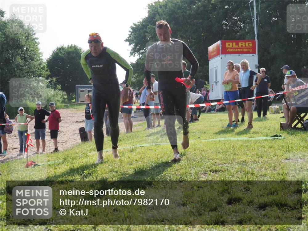 15.06.2025 - 27. Vierlanden-Triathlon KatJ http://msf.ph/oto/7982170 15.06.2025 08:48:09 Schwimmen 16, 34, 167, 193 meine-sportfotos.de