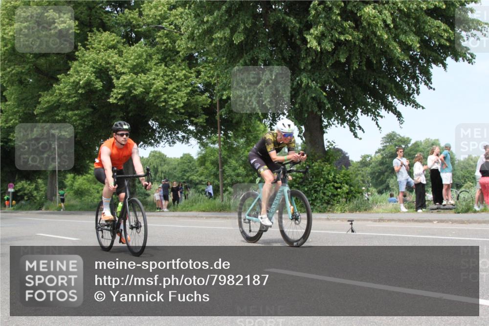 15.06.2025 - 7 Türme Triathlon Yannick Fuchs http://msf.ph/oto/7982187 15.06.2025 13:31:48 Radfahren  meine-sportfotos.de
