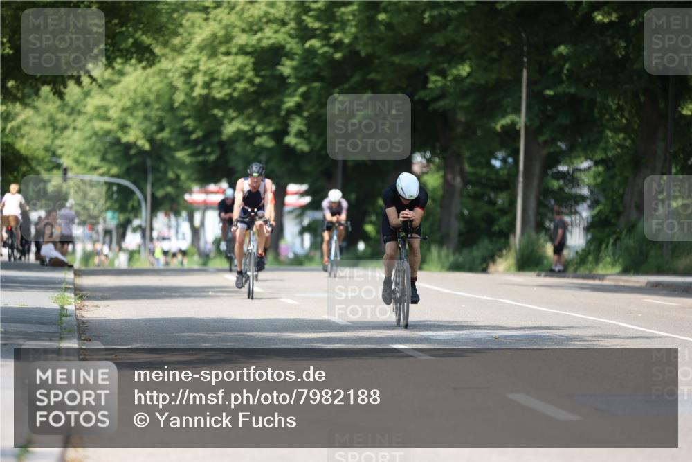 15.06.2025 - 7 Türme Triathlon Yannick Fuchs http://msf.ph/oto/7982188 15.06.2025 12:50:52 Radfahren 208, 225, 308, 610, 616 meine-sportfotos.de
