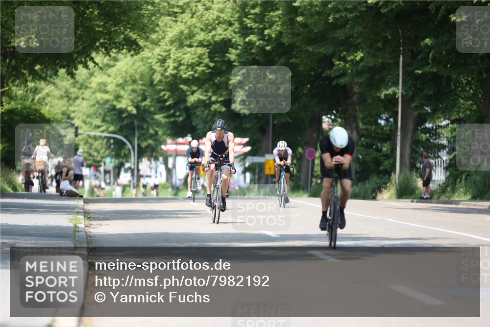 15.06.2025 - 7 Türme Triathlon Yannick Fuchs http://msf.ph/oto/7982192 15.06.2025 12:50:52 Radfahren 208, 225, 308, 610, 616 meine-sportfotos.de
