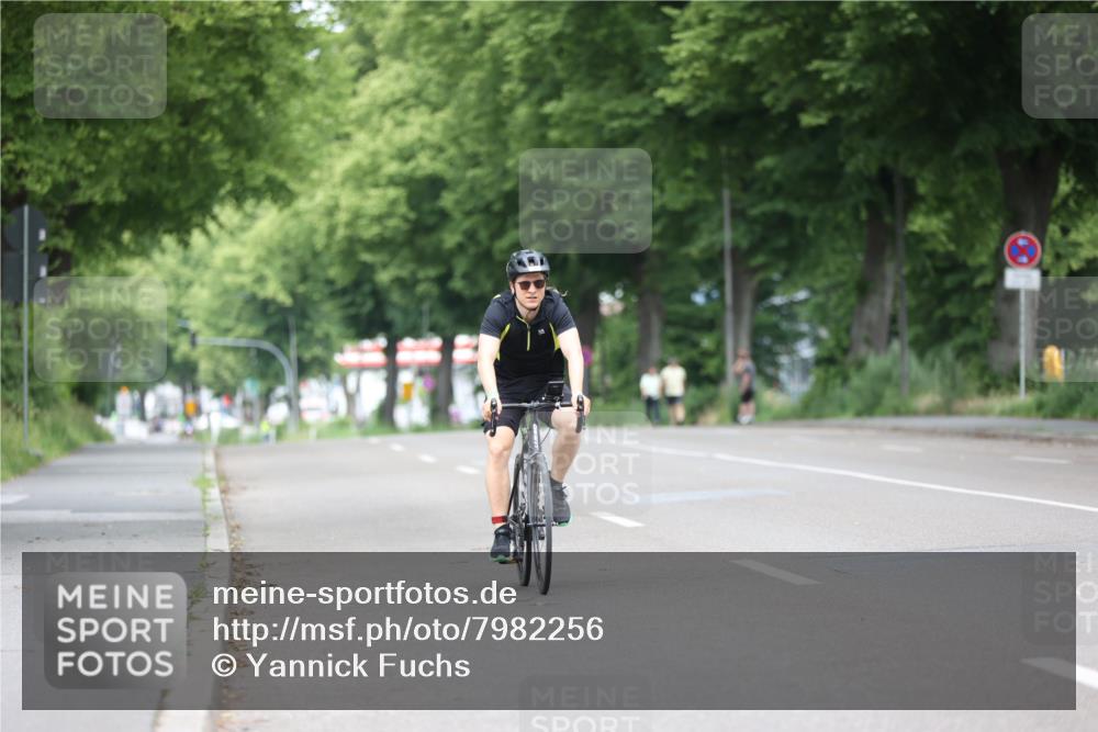 15.06.2025 - 7 Türme Triathlon Yannick Fuchs http://msf.ph/oto/7982256 15.06.2025 11:27:57 Radfahren 228, 234, 294 meine-sportfotos.de