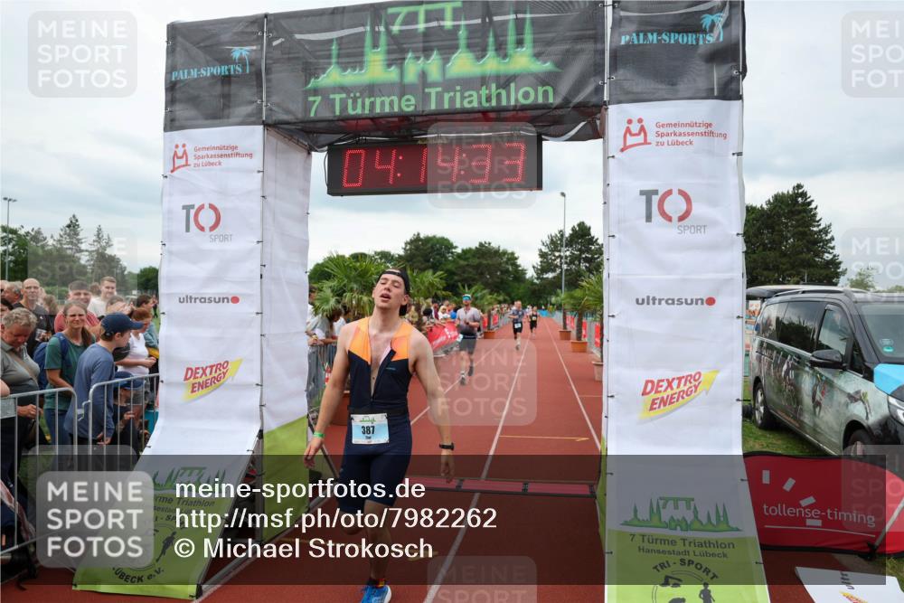 15.06.2025 - 7 Türme Triathlon Michael Strokosch http://msf.ph/oto/7982262 15.06.2025 14:14:33 Ziel 387, 560, 631, 656, 669, 758, 771, 813, 957 meine-sportfotos.de