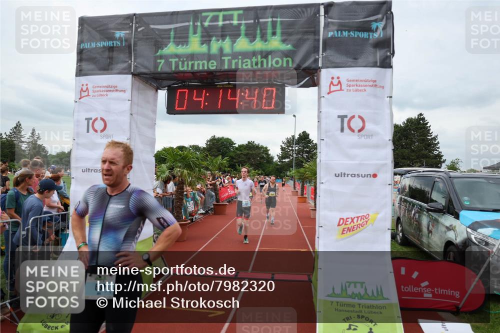 15.06.2025 - 7 Türme Triathlon Michael Strokosch http://msf.ph/oto/7982320 15.06.2025 14:14:40 Ziel 372, 387, 411, 631, 669, 934, 1010 meine-sportfotos.de