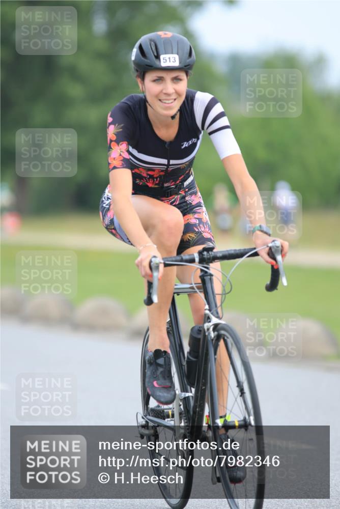 15.06.2025 - 27. Vierlanden-Triathlon H.Heesch http://msf.ph/oto/7982346 15.06.2025 10:52:12 Radfahren 84, 144, 173, 386, 513 meine-sportfotos.de