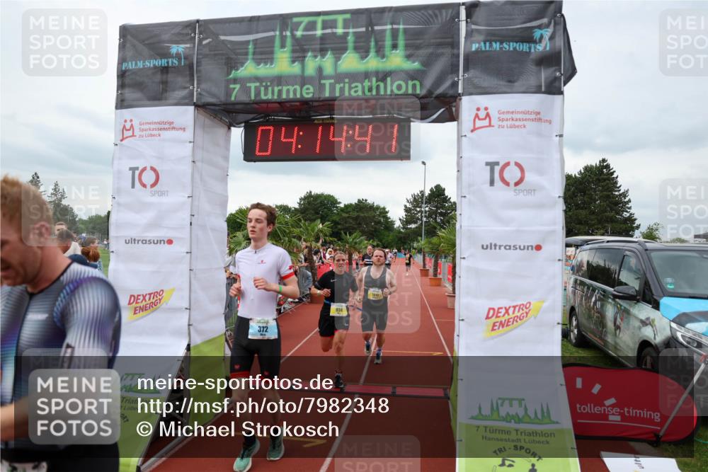15.06.2025 - 7 Türme Triathlon Michael Strokosch http://msf.ph/oto/7982348 15.06.2025 14:14:41 Ziel 372, 411, 631, 669, 934, 1010, 1192 meine-sportfotos.de