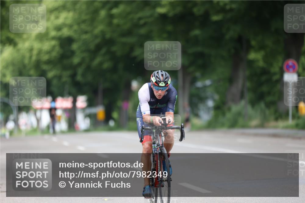 15.06.2025 - 7 Türme Triathlon Yannick Fuchs http://msf.ph/oto/7982349 15.06.2025 11:29:23 Radfahren  meine-sportfotos.de