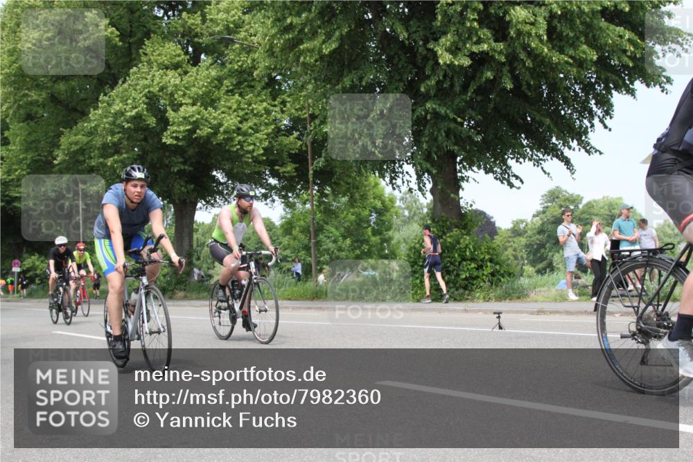 15.06.2025 - 7 Türme Triathlon Yannick Fuchs http://msf.ph/oto/7982360 15.06.2025 13:32:11 Radfahren  meine-sportfotos.de