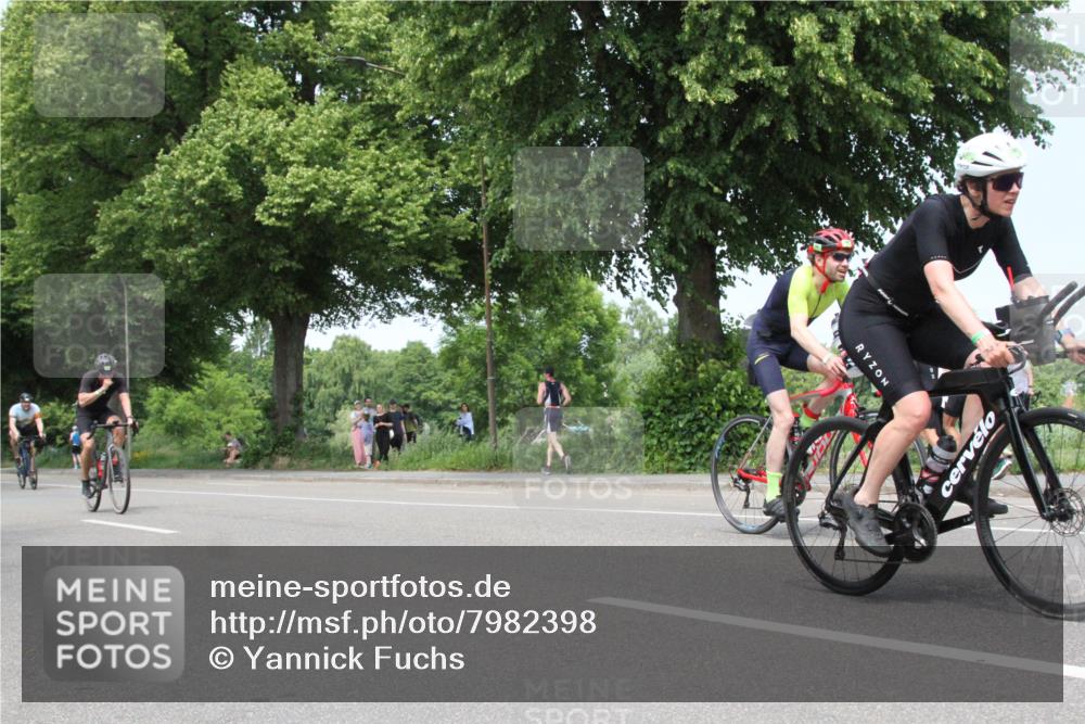 15.06.2025 - 7 Türme Triathlon Yannick Fuchs http://msf.ph/oto/7982398 15.06.2025 13:32:12 Radfahren  meine-sportfotos.de