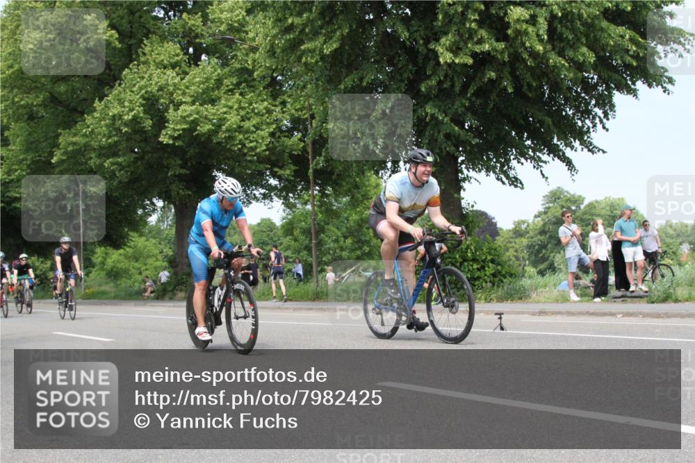 15.06.2025 - 7 Türme Triathlon Yannick Fuchs http://msf.ph/oto/7982425 15.06.2025 13:32:14 Radfahren  meine-sportfotos.de