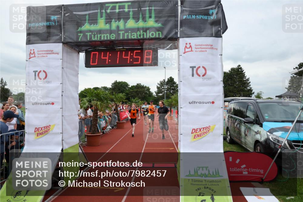 15.06.2025 - 7 Türme Triathlon Michael Strokosch http://msf.ph/oto/7982457 15.06.2025 14:14:58 Ziel 1114, 1129 meine-sportfotos.de