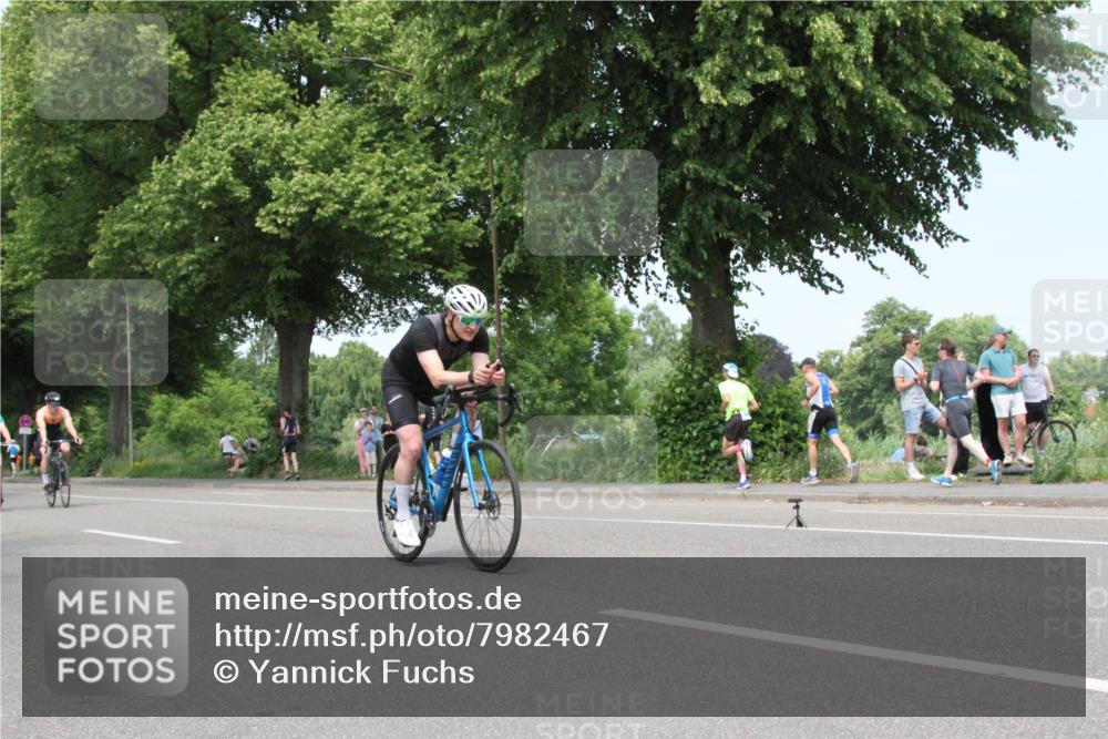 15.06.2025 - 7 Türme Triathlon Yannick Fuchs http://msf.ph/oto/7982467 15.06.2025 13:32:17 Radfahren  meine-sportfotos.de