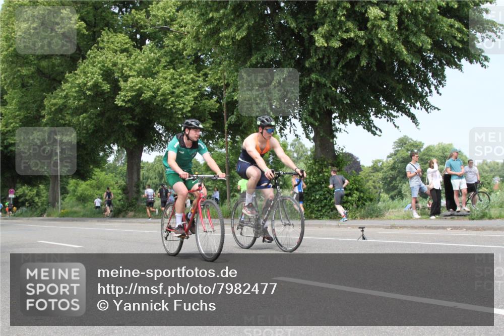 15.06.2025 - 7 Türme Triathlon Yannick Fuchs http://msf.ph/oto/7982477 15.06.2025 13:32:18 Radfahren  meine-sportfotos.de
