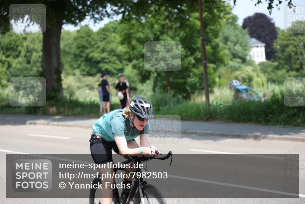 15.06.2025 - 7 Türme Triathlon Yannick Fuchs http://msf.ph/oto/7982503 15.06.2025 12:52:03 Radfahren 309, 537 meine-sportfotos.de